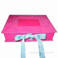 Paper folding box with ribbon closure and PVC window
